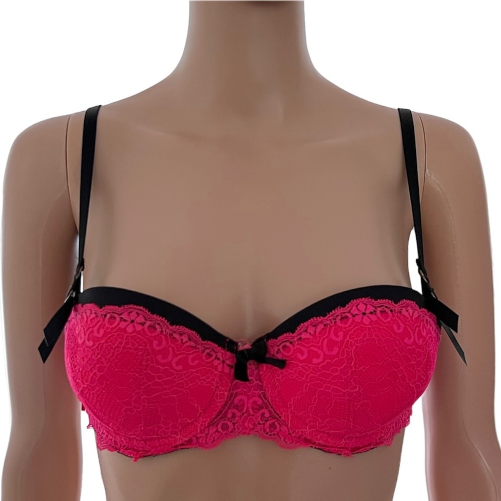 Pink Bra - Picture 2 of 3